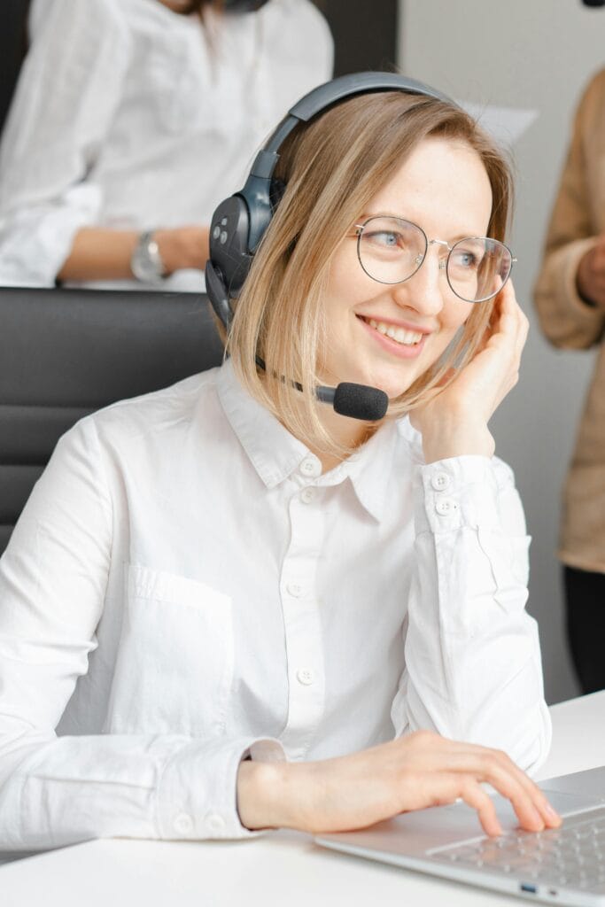 Contact Us for 24/7 Friendly Expert Support | Clickin India – Web ...